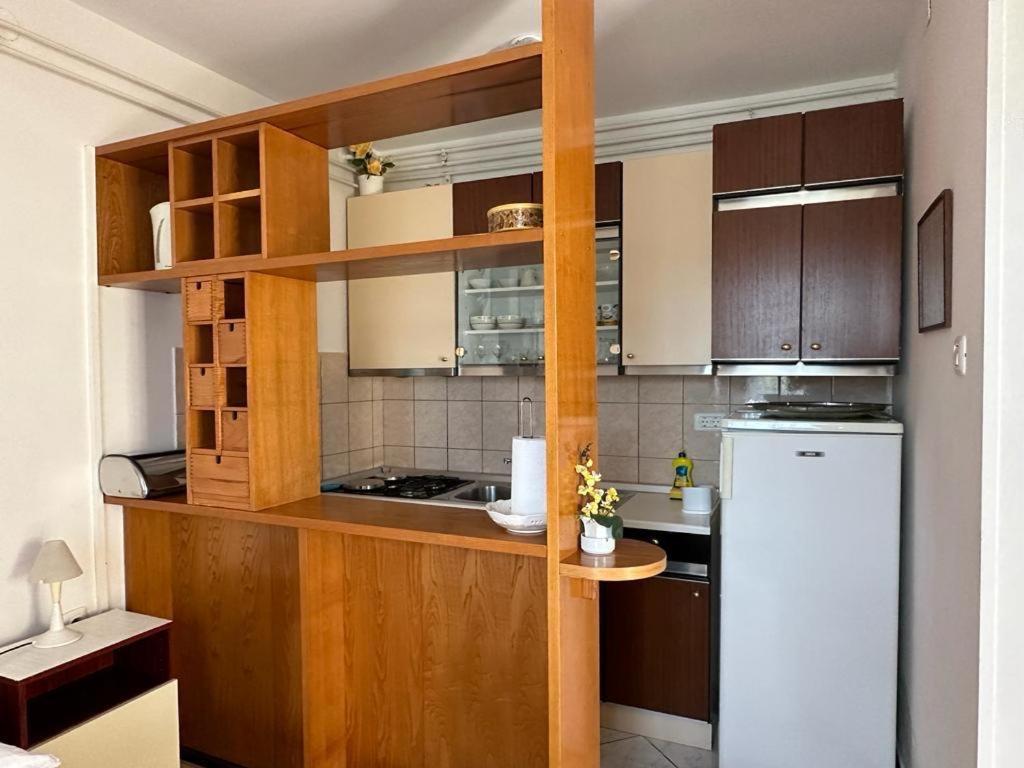 Apartmani Stella ราบัซ ภายนอก รูปภาพ